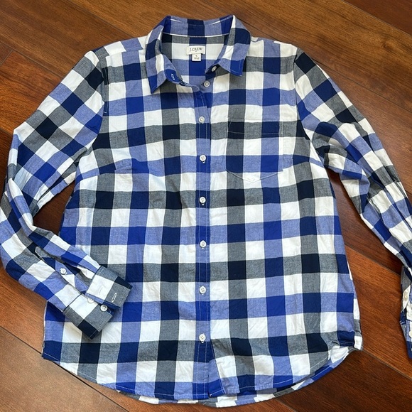 J. Crew Women’s Plaid Flannel Button Down Shirt Side Large Blue and White - Picture 1 of 5